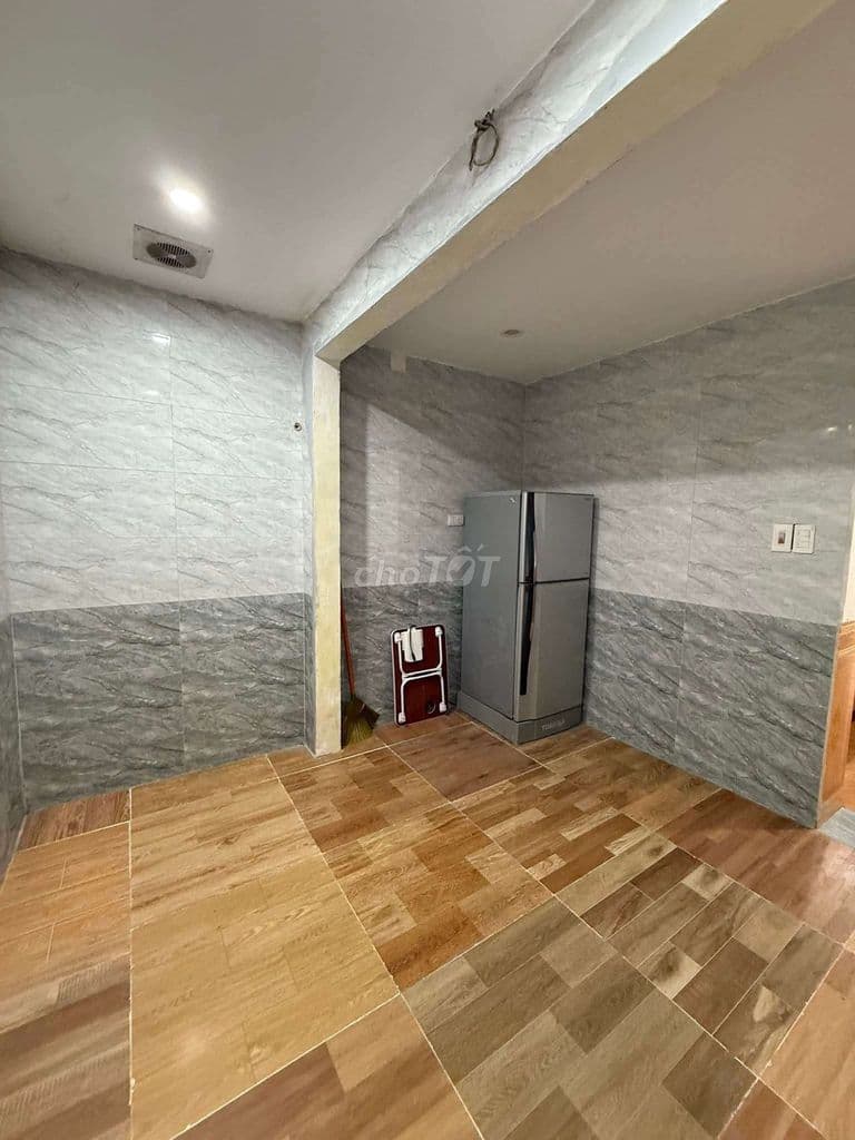 2 tỷ hơn Tập thể Mai Động Hoàng Mai tầng 1 45m 2PN gần phố SỔĐỎ TO CC - Ảnh 3