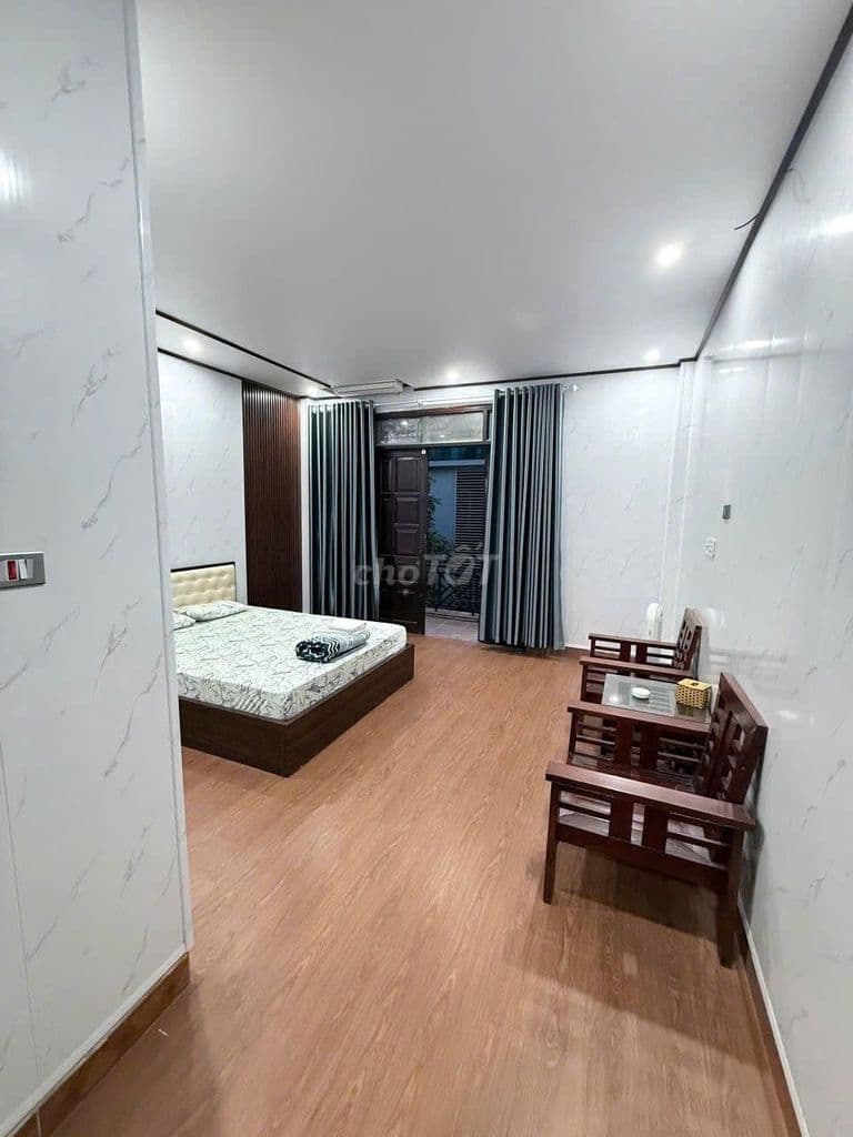 Chính chủ cần sang nhượng gấp nhà nghỉ 4 tầng đang kinh doanh tốt - Ảnh 2