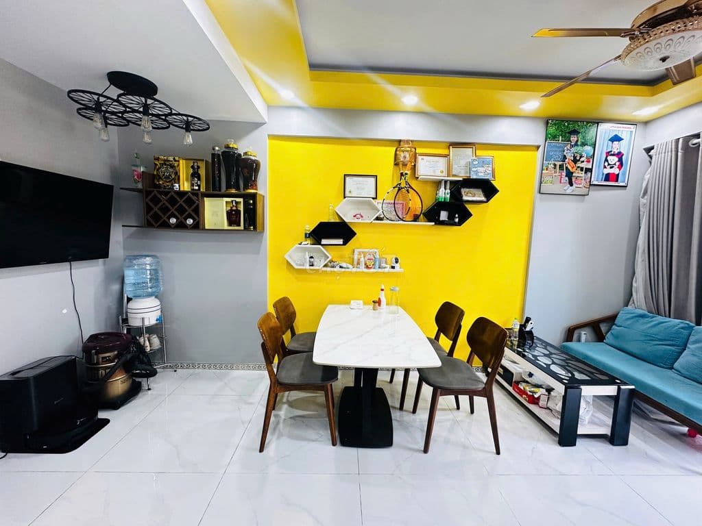 NHÀ ĐẸP 64M2 -2 PN CÓ BAN CÔNG - FULL NỘI THẤT CAO CẤP - 2 T 9x TL - Ảnh 3