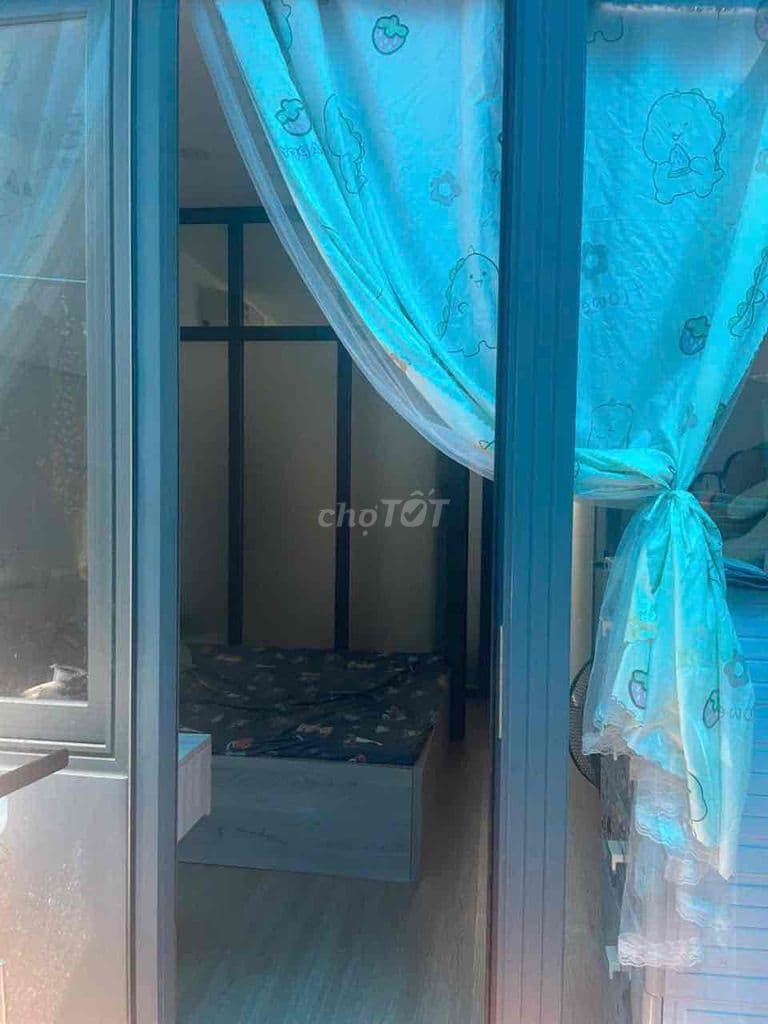 Bán nhà hẻm rộng thông Cách Mạng Tháng 8 Q10. trệt lầu 2 pn chỉ 4 tỷ 2 - Ảnh 2