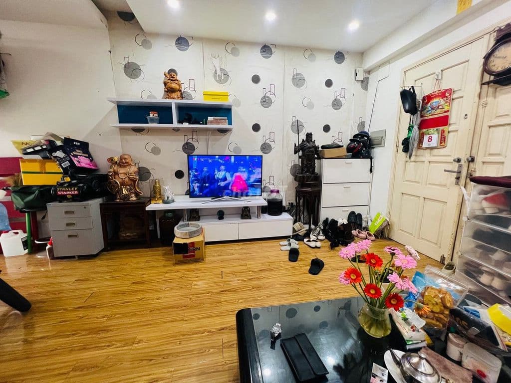 Bán căn hộ chung cư Thương Mại Trung Kính, 72m2, 2 ngủ, full nội thất.