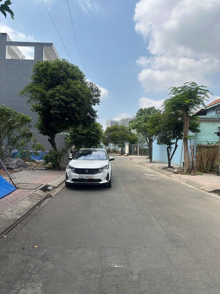 Cần bán gấp lô F 6x22 mặt tiền đường 12m giá chỉ 67tr/m2