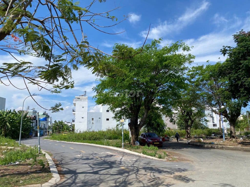 HÓT - GẤP BÁN ĐẤT 4 X 19 CHỈ 4 TỶ 8 ĐƯỜNG 8M - Ảnh 3