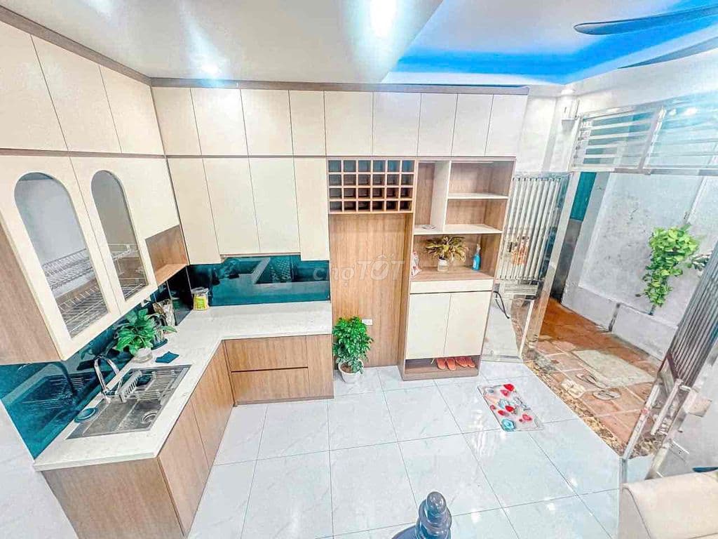 -Bán Nhà Ngõ Gốc Đề Minh Khai -30m+5 tầng+mt5m giá:6.66 -Sổ đỏ chính - Ảnh 3