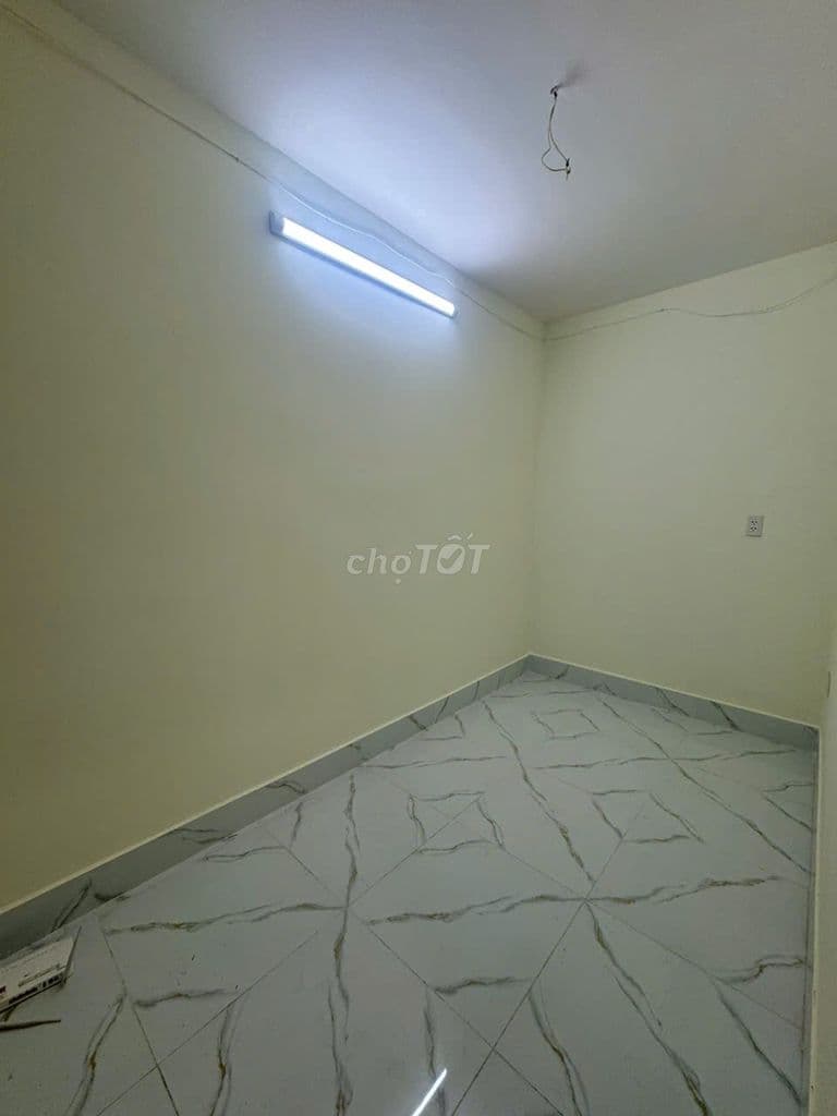 Bán nhanh căn hộ lầu 2- chung cư k300