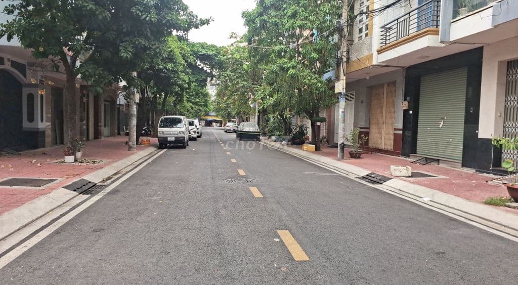 BÁN GẤP nhà mặt tiền 4 tầng, view công viên, 100m đến ParcMall,Quận 8 - Ảnh 2