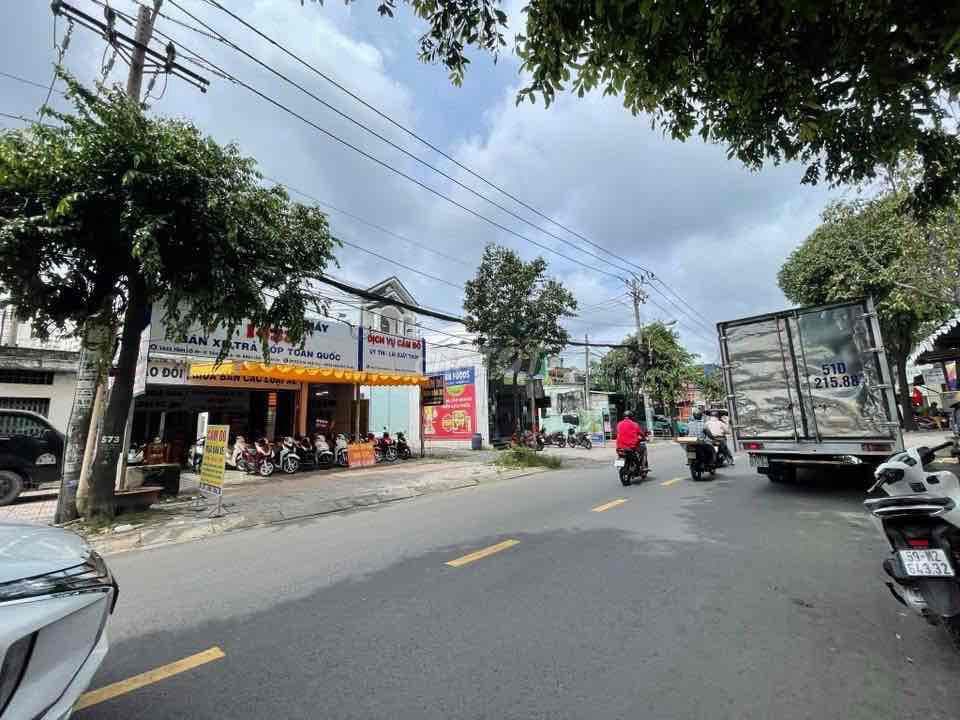 Nhà HXH sát MT Tỉnh Lộ 10 dt 5.9x8.5m(50m2) nhà 2 tầng giá 4.6 tỷ TL - Ảnh 2