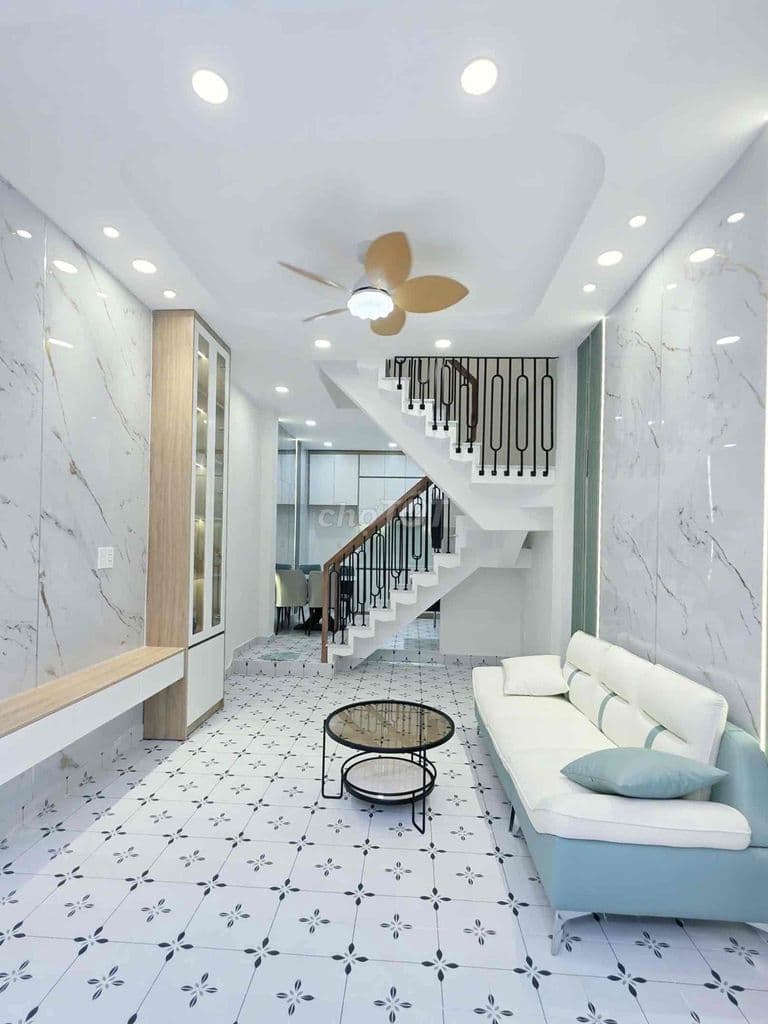 Nhà Ngay Nguyễn Hồng Đào - Xe Hơi Thông - 30M2 3 Tầng Full Nội Thất - Ảnh 2