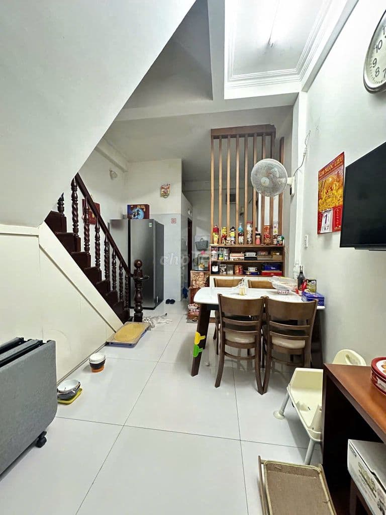 NHÀ HẺM 4M, TAXI TỚI SÁT CỬA, TRỆT 2 LẦU THIÊN PHƯỚC P9 TB - Ảnh 3