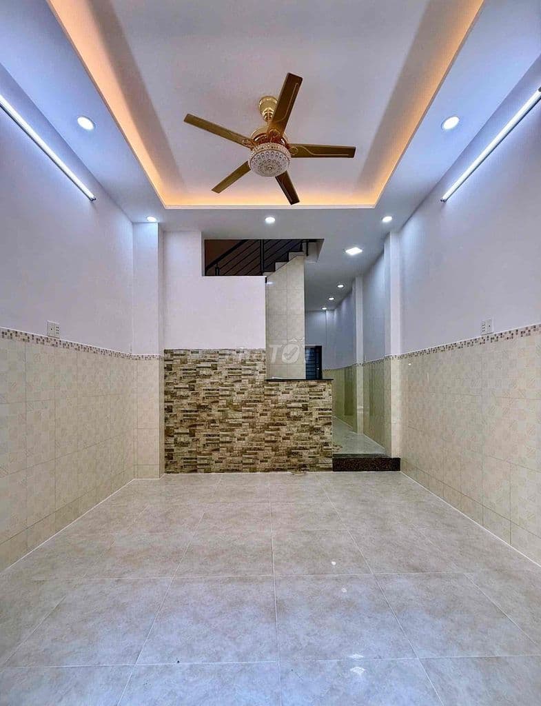 Nhà ở Phạm Văn Chí - sát chợ lớn - Ảnh 2