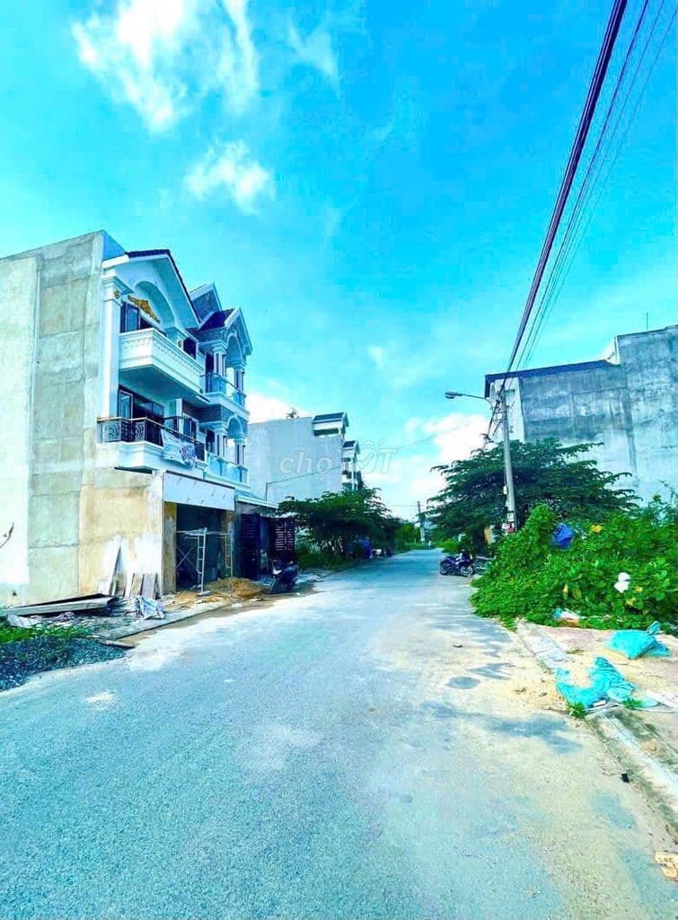 Bán Lô Góc 79m2 Hẻm thông Hai hướng, Đ. Bưng Ông Thoàn, Phú Hữu, Q.9 - Ảnh 2