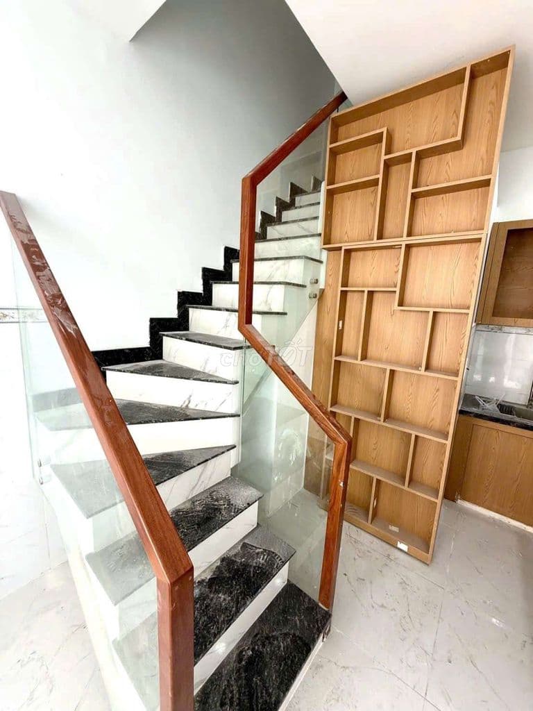 NHÀ 3 TẦNG VỊ TRÍ TRUNG TÂM - KHÔNG QUY HOẠCH - ĐƯỜNG 19 LINH CHIỂU - Ảnh 2