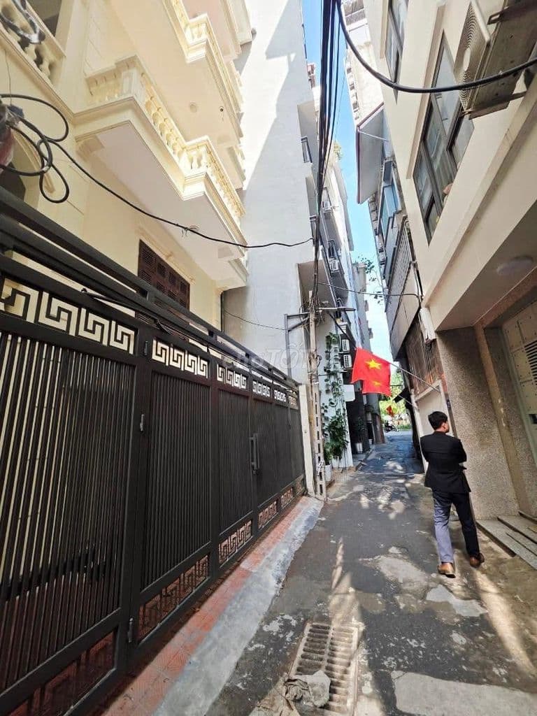 bán nhà 5 tầng Lạc Long Quân mặt tiền rộng - Ảnh 2