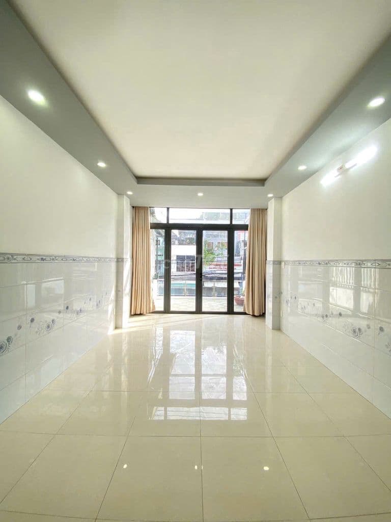 BÁN NHÀ MẶT TIỀN ĐƯỜNG LẠC LONG QUÂN , P3, Q11, DTST 186M2, NHỈN 14 TỶ - Ảnh 3