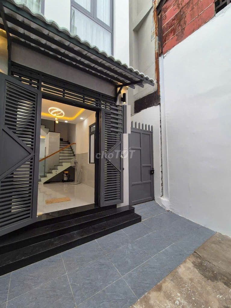🏡BÁN NHÀ 3 LẦU ĐẸP LÝ THÁNH TÔNG (4 X 13M), 3PN 4TOLET, GIÁ CHỈ 5.85T
