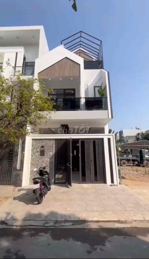 CẦN BÁN GẤP NHÀ NGAY PHẠM THẾ HIỂN - QUẬN 8 - 1 Tỷ 150 TRIỆU - SỔ HỒNG