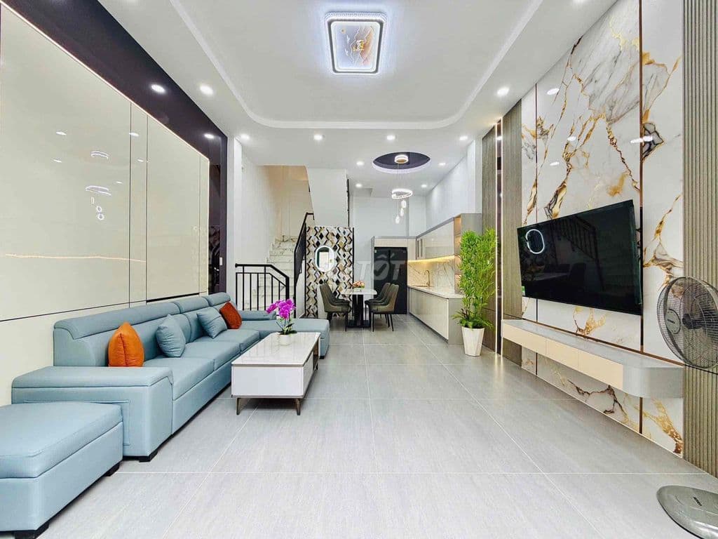 nhà hẻm thông ngang 4,5m Phạm Văn Chiêu p9 trệt 3 lầu 6tỷ95 - Ảnh 2