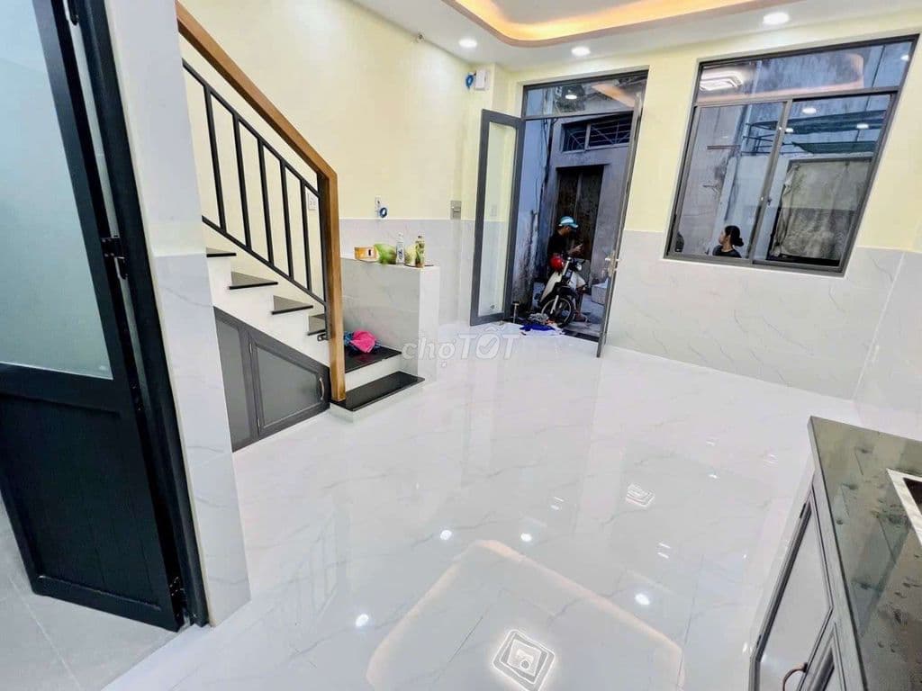 🥁NHÀ ĐẸP Ở NGAY 👉 2 TẦNG ĐÚC BTCT 💥 VÀI BƯỚC RA MẶT TIỀN chỉ 3ty35 - Ảnh 3