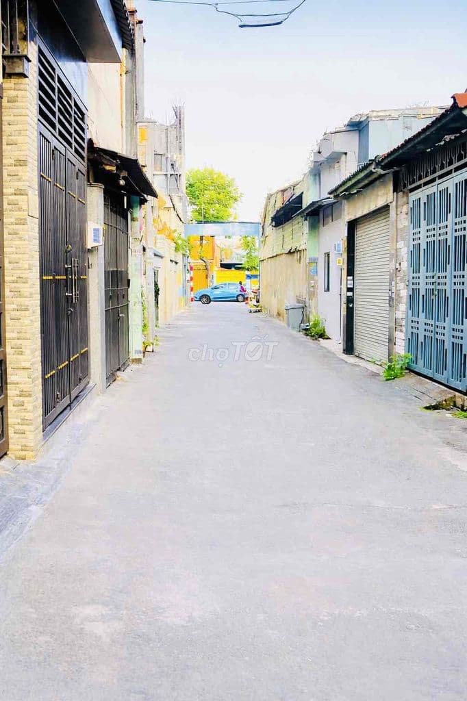 Bán Nhà Gần BV Q12 - 52M2- 2Tầng- 3PN-HXH- Chỉ 4,35Tỷ.