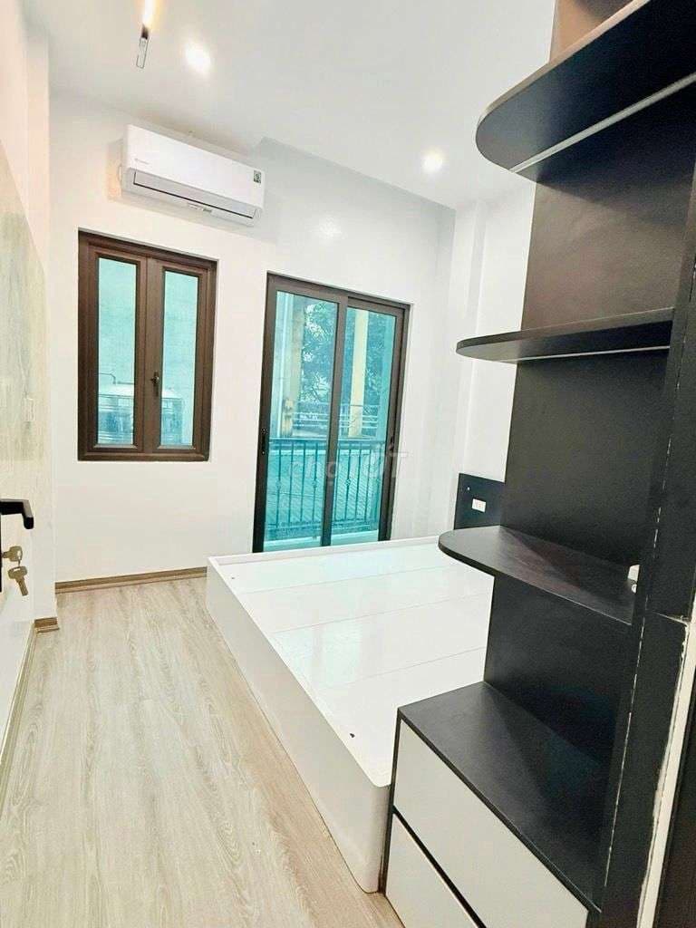 BÁN NHÀ GẦN HAI TRƯỜNG ĐẠI HỌC 33M2 GIÁ 6,5 TỶ - Ảnh 3
