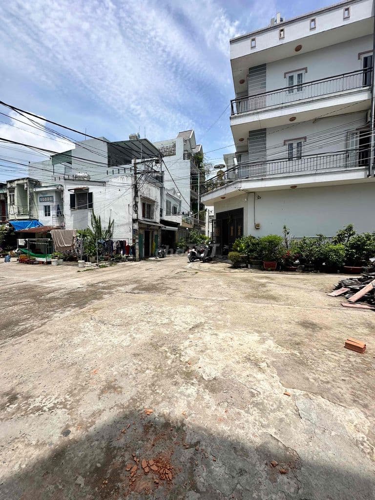Nhà góc hẻm thông thoáng gần Mt đường Mễ Cốc F15 Q8 ! SHRiêng - Ảnh 3
