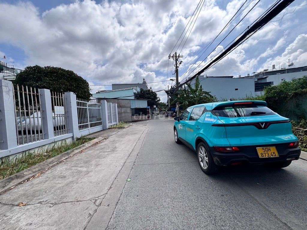 bán đất 75 M ra đường huỳnh tấn phát nhà bè đường xe hơi thông tứ