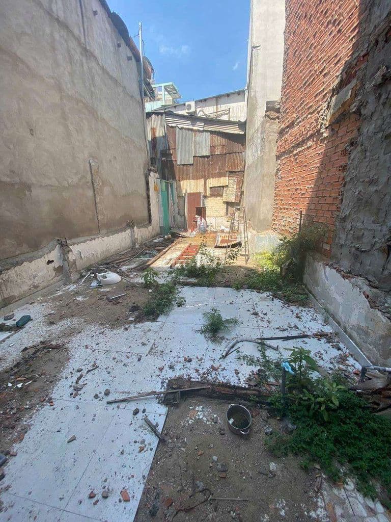 Chính chủ bán rẻ lô đất TT Q11 51m2 ( 4,7*12m) , tiện xây mới , đầu tư - Ảnh 2