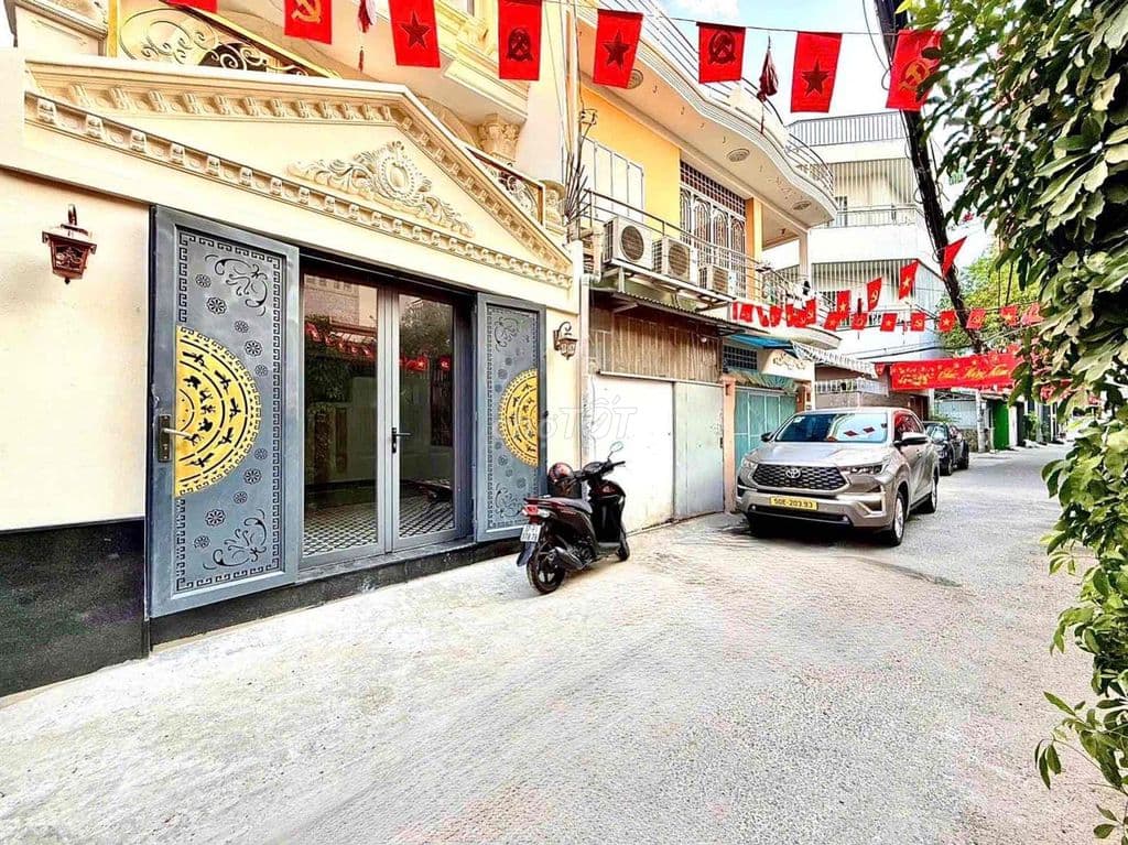 HẺM 5M, OTO VÀO NHÀ - Nhà Đẹp, 4Tầng, NGANG 5m ngay Nguyễn Văn Công - Ảnh 2