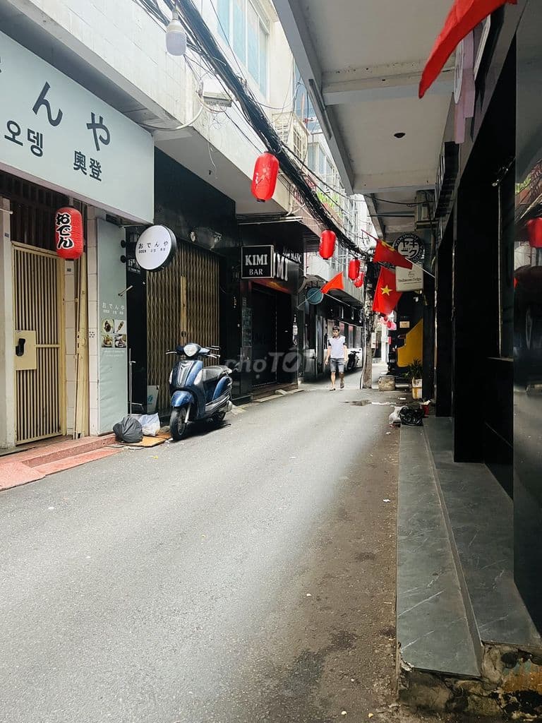 GIẢM GẤP 900TR, HÀNG HIẾM PHỐ NHẬT LÊ THÁNH TÔN - NGANG 4M - 4 TẦNG