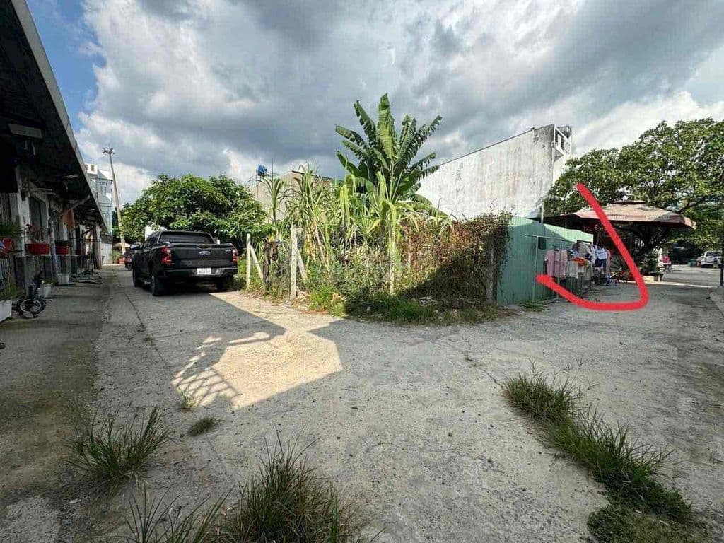2,5 tỷ bán lô Thạnh Xuân 52 dt: 56m2 đường xe hơi