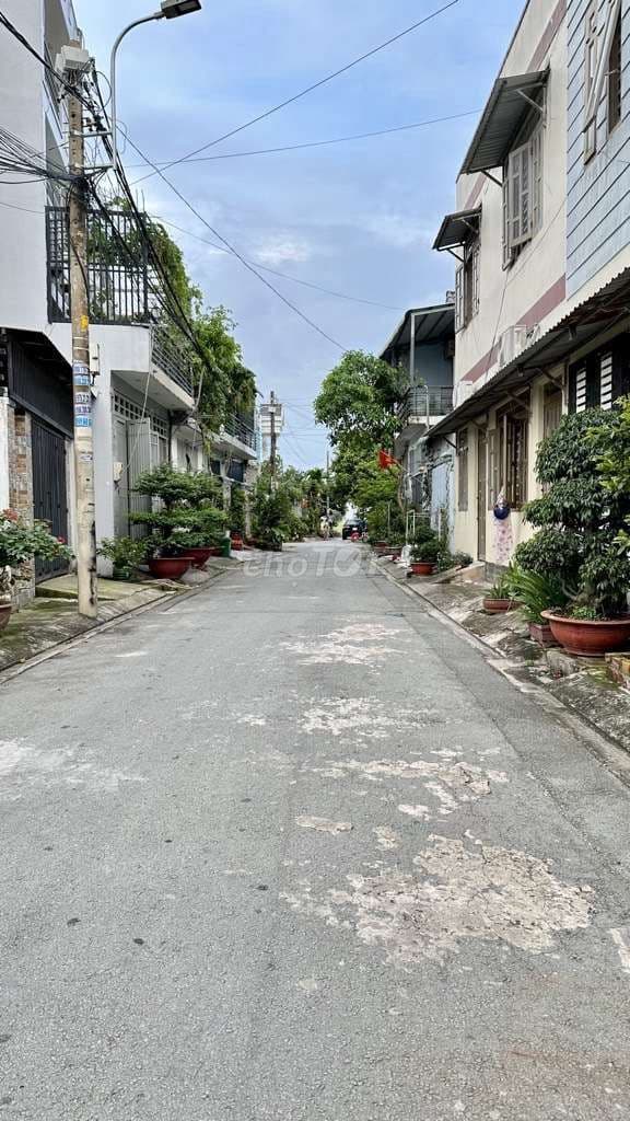 Bán Đất ,Ngang 10M 200M2 , Giá : 6.xTỷ ,Đường Phan Văn hớn,Bà Điểm HM - Ảnh 3