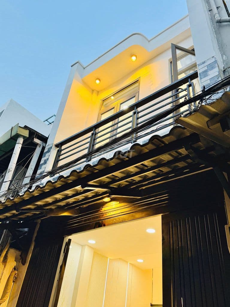 hơn 3T có nhà đẹp ngay coop mart Quang Trung, Gò Vấp