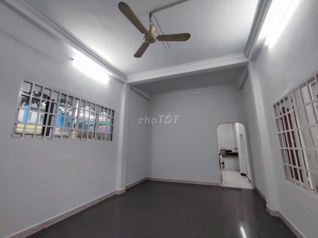 Gấp Bán Biệt Thự Bình Chiểu - Hẻm Xe Tải - Sổ Riêng Hoàn Công - Ảnh 2
