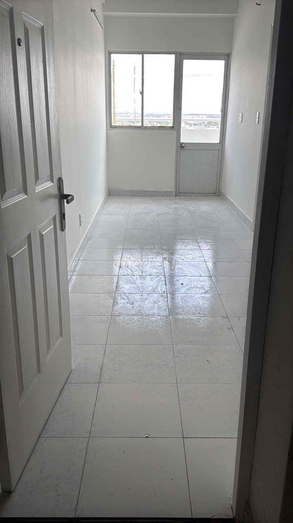 Chính Chủ cần bán căn 33,9m2 lầu 8 Block A Lê Thành Tân Tạo nhận liền