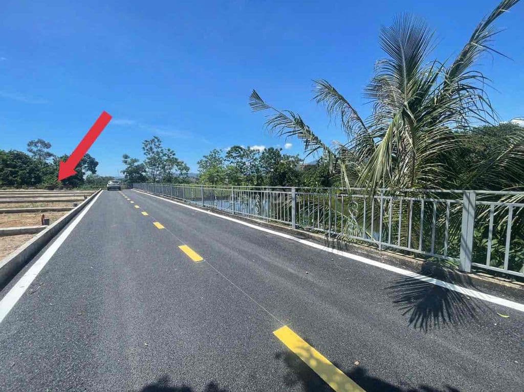 100m view hồ tại Hoà Lạc, sẵn sổ, full thổ, gần ĐHQG giá rẻ quá!