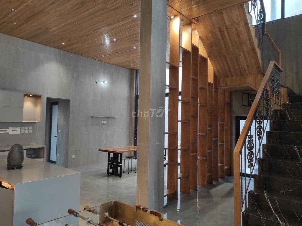 Bán gấp biệt thự cao cấp Lê Quang Định, Gò Vấp, Ngay Pham Văn Đồng