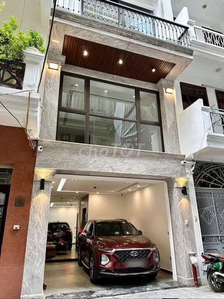 bán nhà 7 tầng Đức Diễn nội thất tiền tỷ
