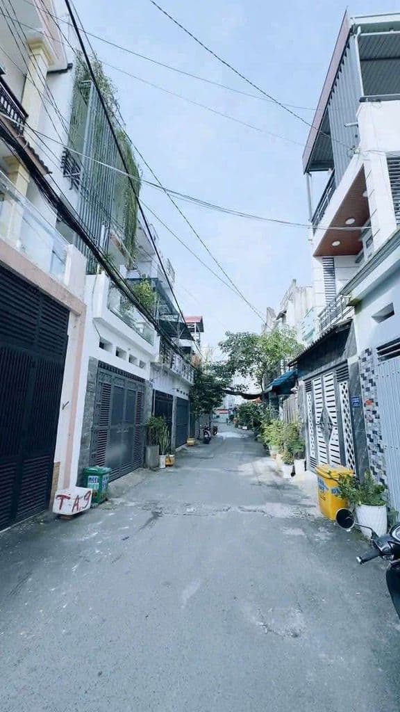 CHỦ CẦN BÁN C NHÀ 1 LẦUSHR ,Đht 17 ,Khu dân cư sầm uất. Hẻm 5m,đtx52m