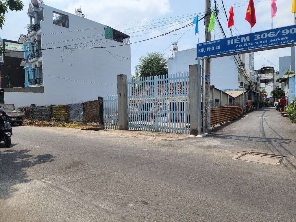 Bán Lô Góc 2 Mặt tiền nhánh hẻm 340, Trần Thị Năm, Q12