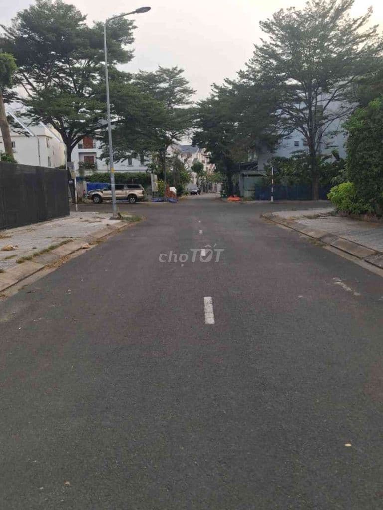 SIÊU PHẨM ĐẤT BIỆT THỰ – LÔ GÓC 2 MẶT TIỀN – KHU DÂN CƯ GIA HOÀ 🔥 - Ảnh 2