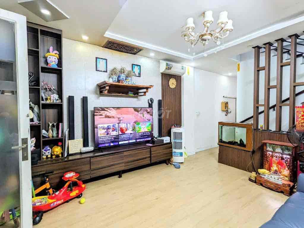 NGAY CHỢ Tân Trụ 44 M2 4 tỷ HƠN 3 PHÒNG HẺM OTO - Ảnh 2