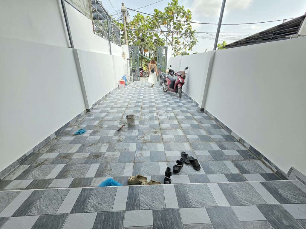 nhà ít tiền nhưng đậu được 2 ôtô thạnh xuân q12 - Ảnh 2