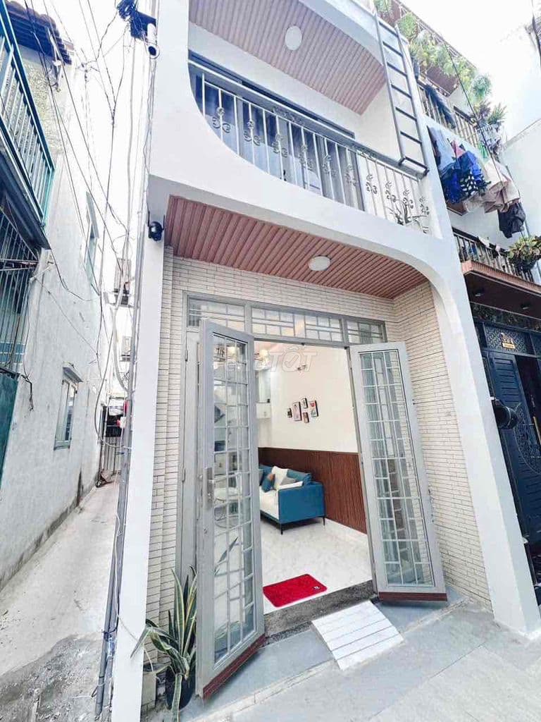 BÁN GẤP CĂN NHÀ 3X11M ĐÚC 1 LẦU MỚI FULL NT