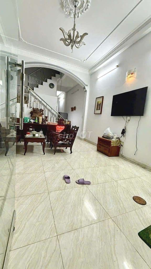 NHÀ BÁN ĐƯỜNG 168/ CAO LỖ P4Q8 GIÁ : 10TY8. DT:4m x 16m. - Ảnh 2