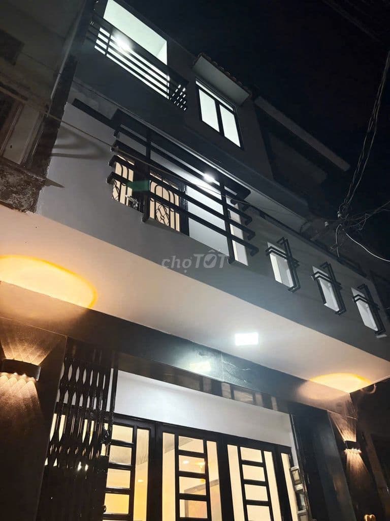 NHÀ TRUNG TÂM Q11, CHỈ HƠN 6,9 TỶ,CÁCH MẶT TIỀN ĐƯỜNG 3/2 CHỈ 2 CĂN - Ảnh 2