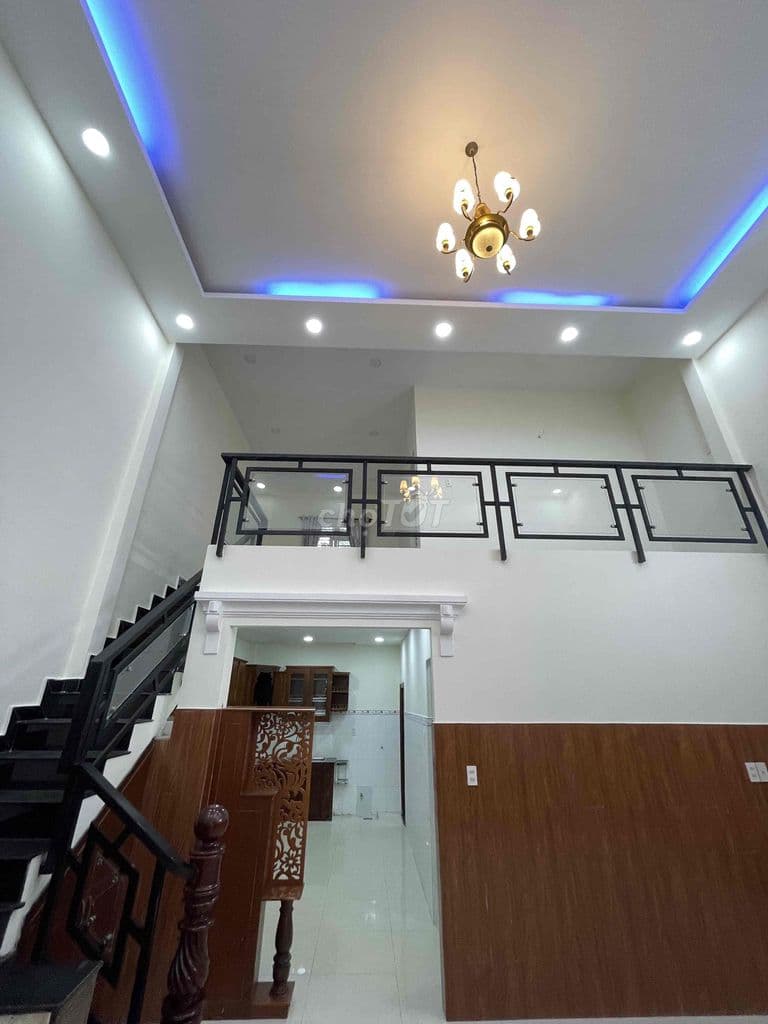 NHÀ ĐẸP 2 TẦNG HẺM VF3 1sẹt NGAY LÃ XUÂN OAI GẦN LÊ VĂN VIỆT - Ảnh 2