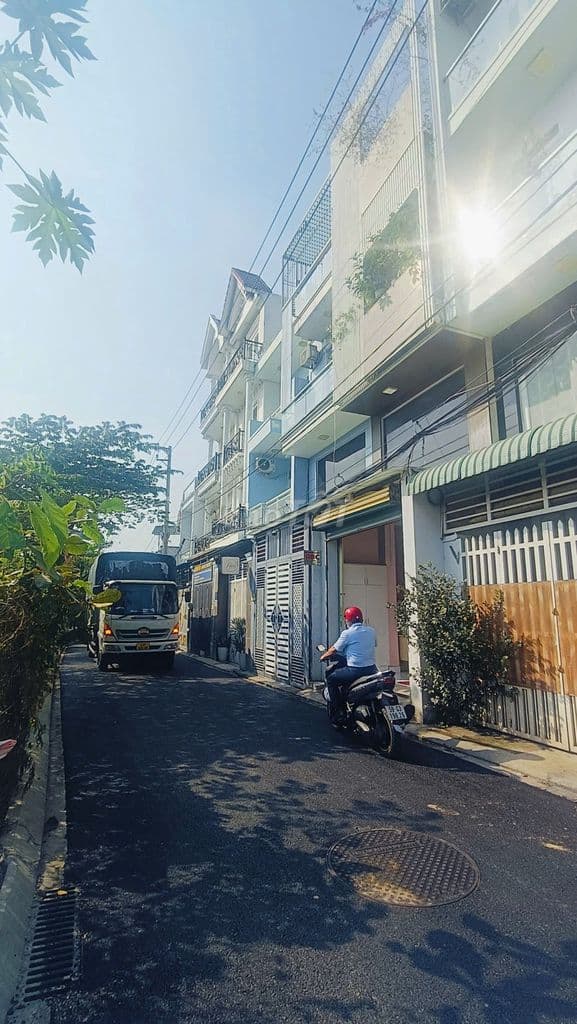 NHÀ 4 TẤM, 2 MẶT TIỀN, HXT, / NGẮN, 4x11, TTH SÁT VÁCH LÊ ĐỨC THỌ (GV) - Ảnh 2