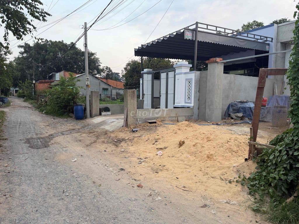 Bán gấp lô đất 160m2 thổ cư đường Lê Thị Bay vào 300mét,gần trường học - Ảnh 2