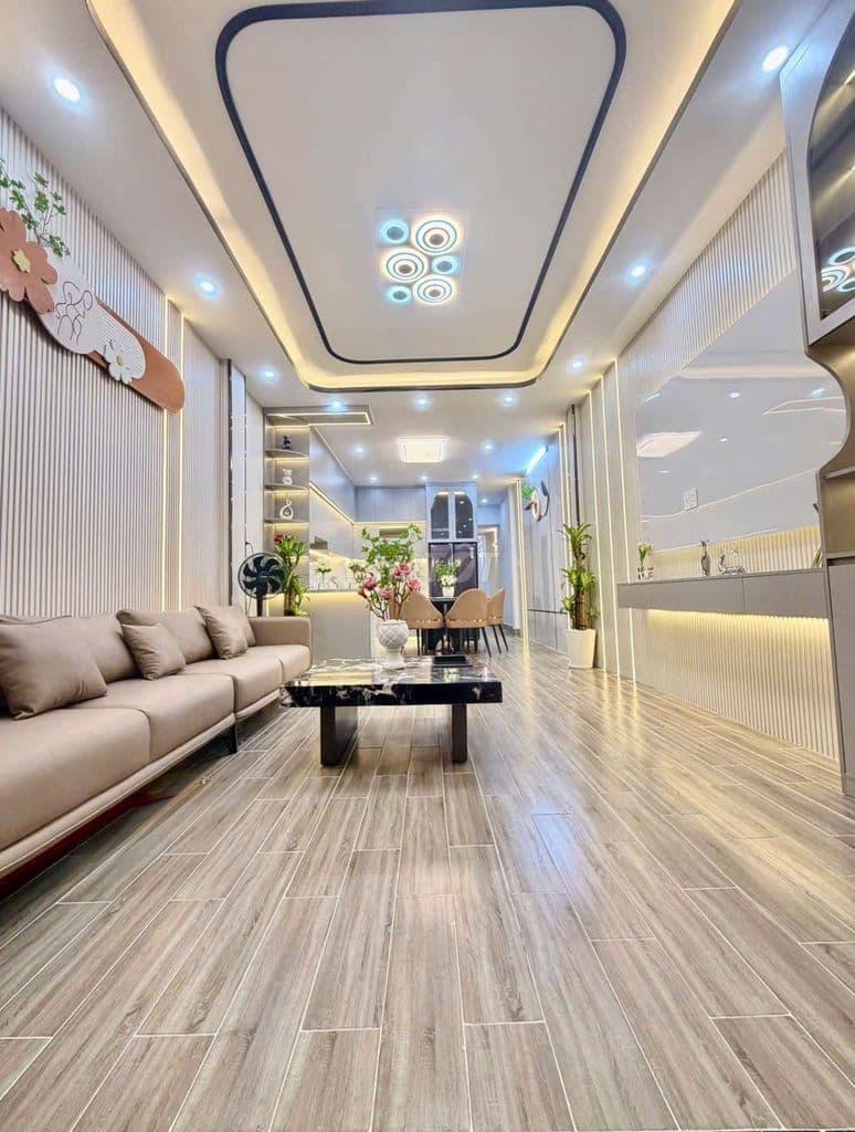 nhà 4x20m 3pn hẻm 3.5m Huỳnh Tấn Phát 4 tỷ 950