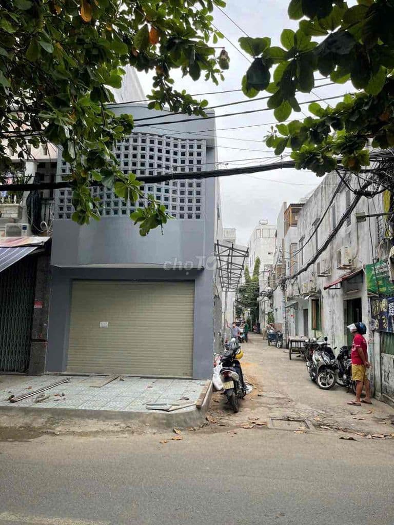 Chính chủ bán gấp nhà căn góc 3 mặt tiền Nguyễn Văn Công,pháp lý chuẩn - Ảnh 2